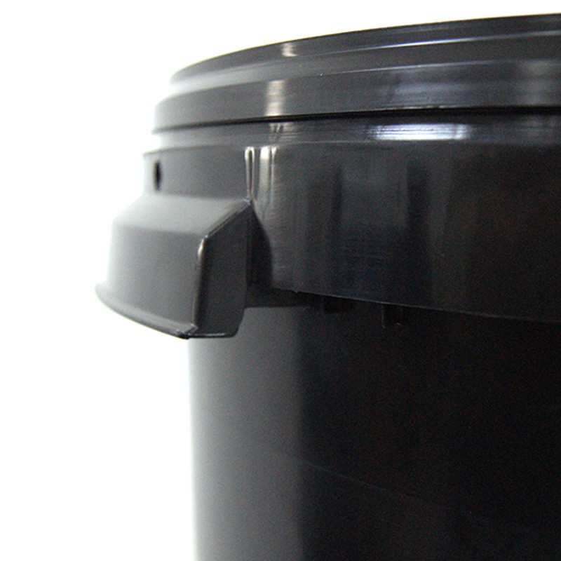 BLACK BUCKET WITHOUT HANDLE 32L DIAM. 38 + LID