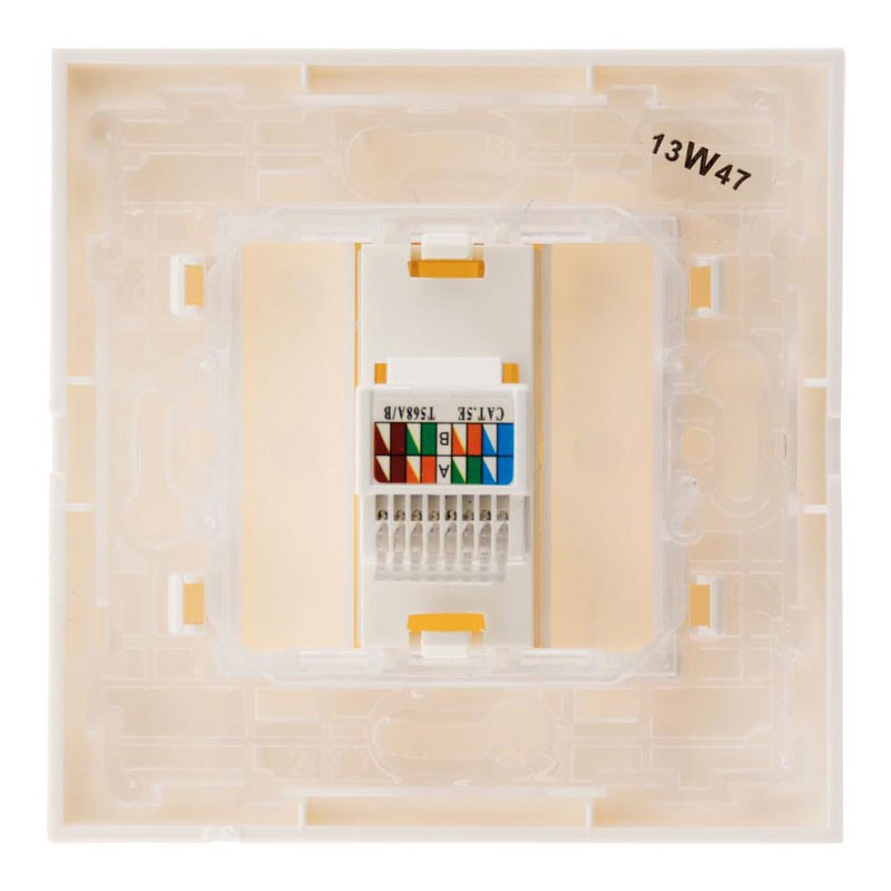 135626 SIMPLEA RJ45 SOCKET MOUNTED WHITE MATTE