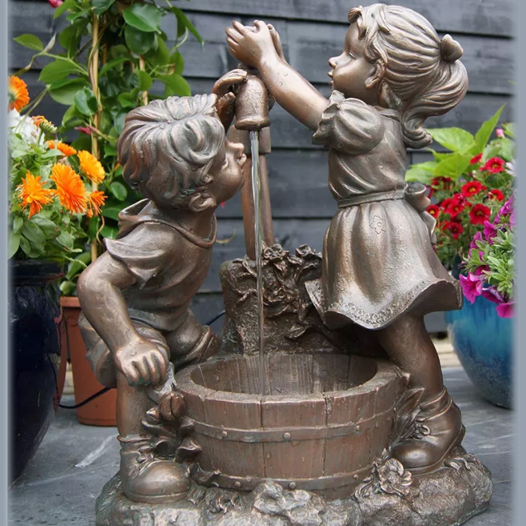 1387059 AA MEMPHIS JEU D EAU ENFANT A LA FONTAINE 350L/H 64X47X26.5CM