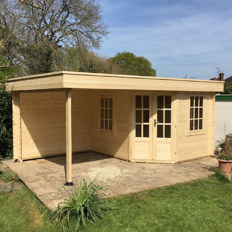 CHALET STIG + TENDA LATERALE IN LEGNO DA 28 MM