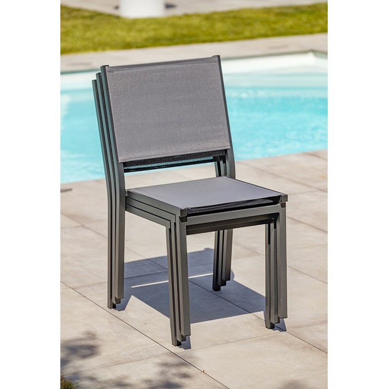 CHAISES EMPILABLE TOLEDE NOIR