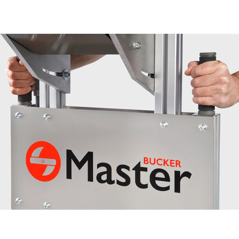 Master Products - MT Bucker 500 Entbuschungsmaschine - Speziell für Hopfen