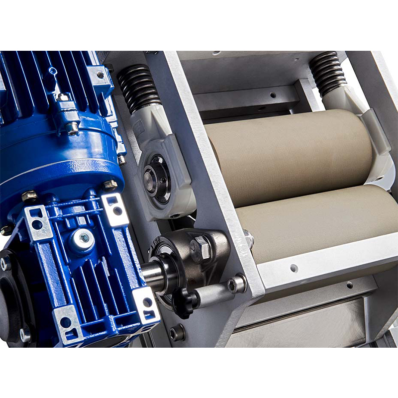 Master Products - Entbuschungsmaschine MT Bucker 200 - Speziell für Hopfen