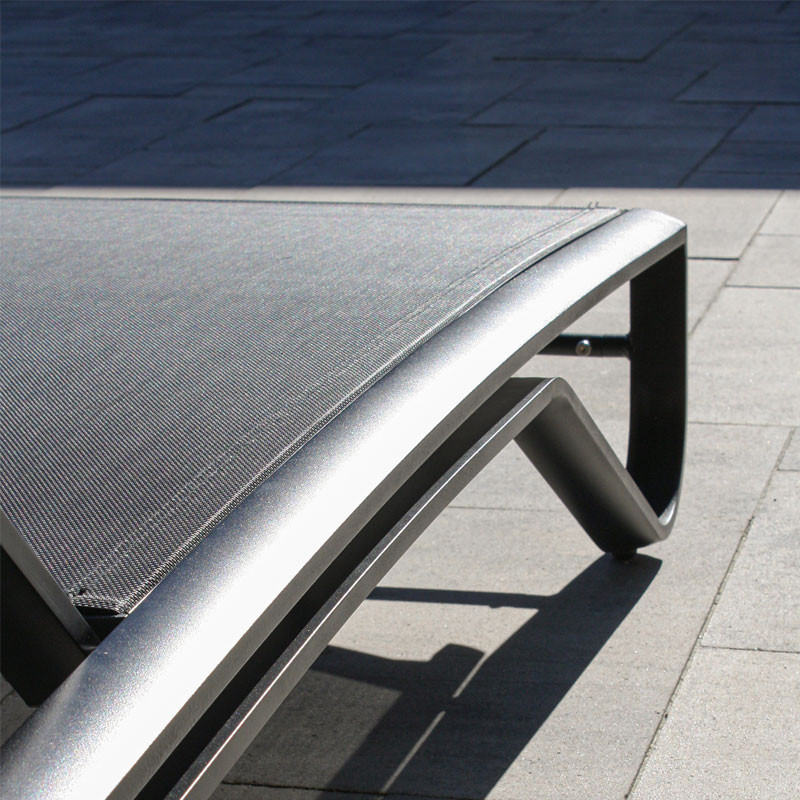 FIGARI MULTI-POSITIONAL ALUMINUM AND TEXTILENE SUN LOUNGER - BLACK