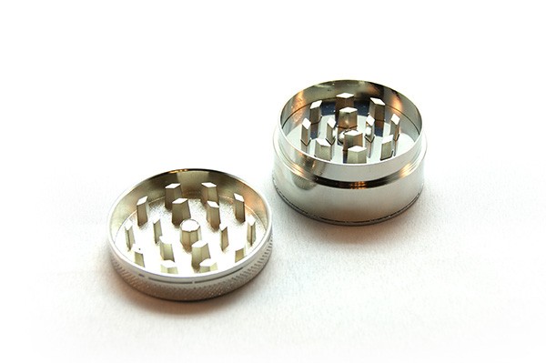 Smerigliatrice in alluminio 2 parti 50mm Fly push